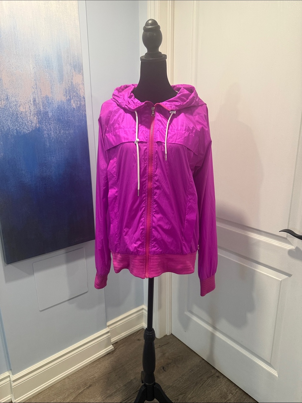 Women's Hooded Windbreaker Jacket - Vibrant Fuchsia Pink